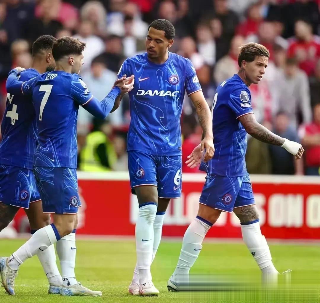 转会期切尔西外线爆发：欧冠节点到来，引发热议，轮换策略成焦点的简单介绍