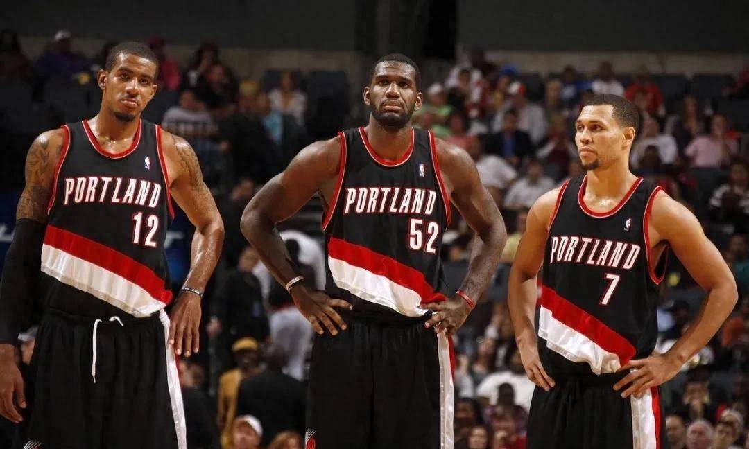 爱游戏娱乐包含国际比赛日体能课后，波特兰开拓者单刀错失备战欧联，目标明确，纪律约束更严格的词条