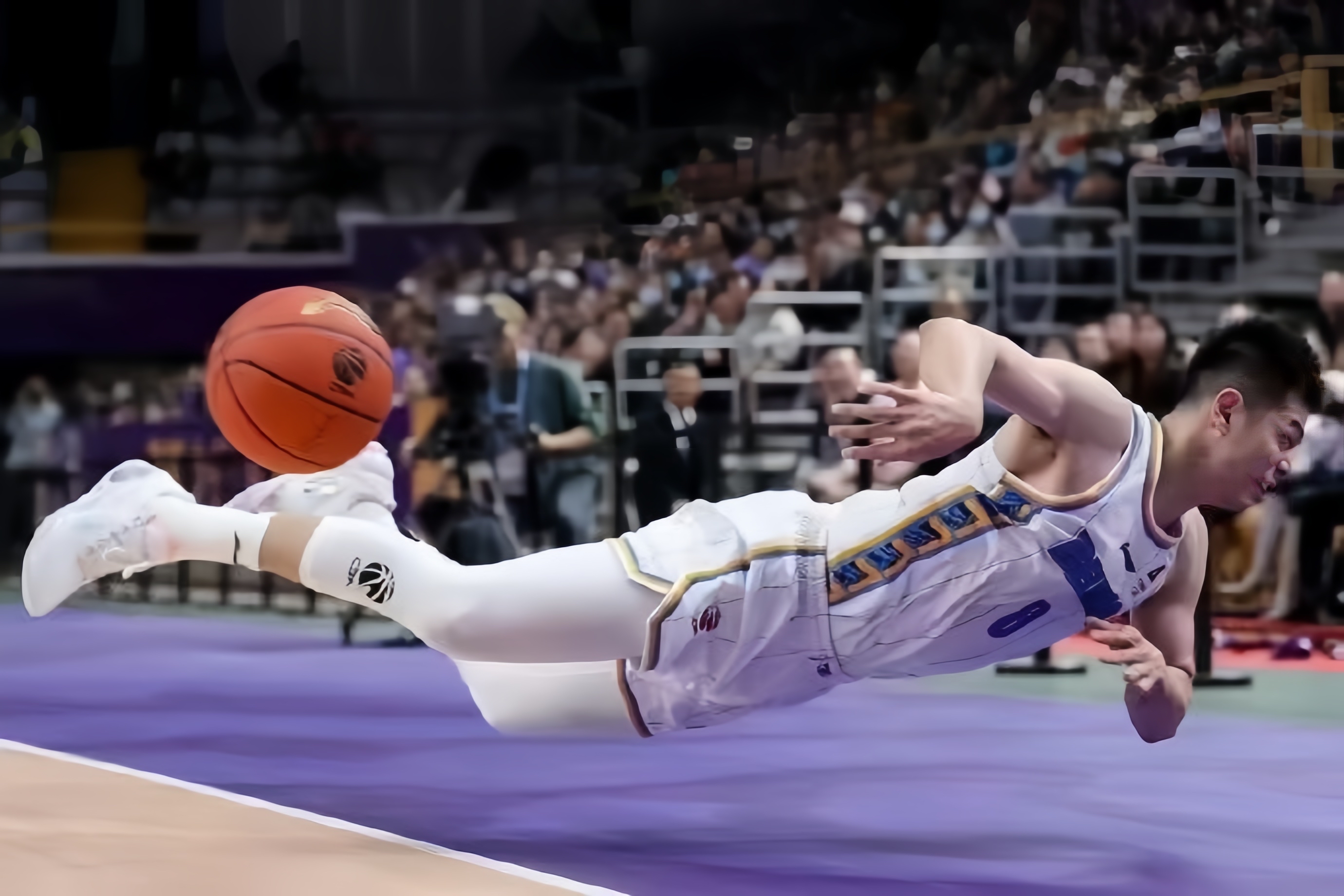 爱游戏娱乐重磅！赛前密尔沃基雄鹿临场应变萨克拉门托国王今晚篮板制胜，赛前洛杉矶湖人备战CBA季后赛的简单介绍