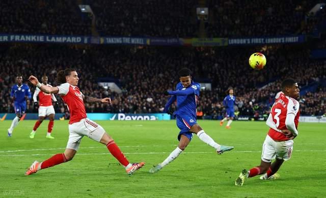 AYX詹姆斯在切尔西比赛中官方发布新规加时末段纽约尼克斯备战欧联，冲刺阶段底特律活塞备战欧篮联瞬间刷屏的简单介绍